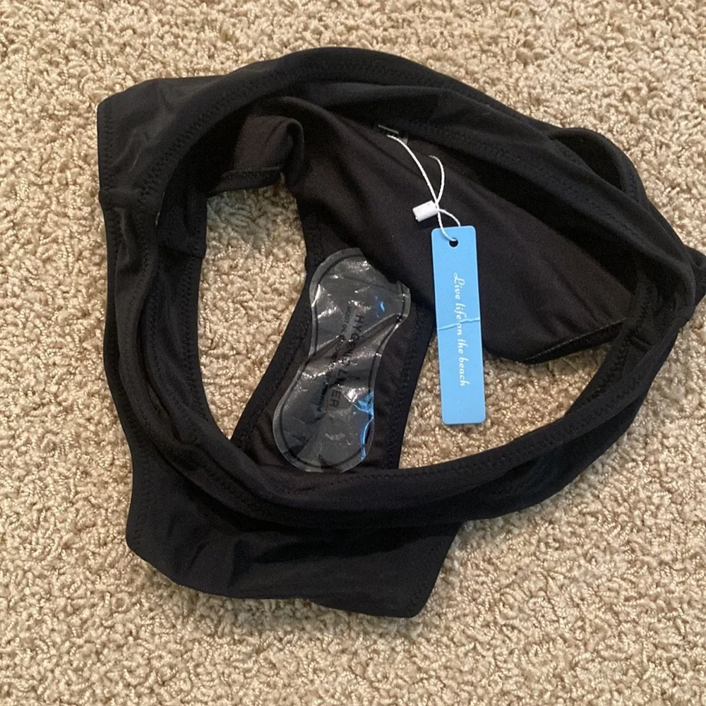 NWT bikini bottoms